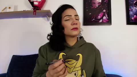 elliee1 online show from December 5, 12:58 pm