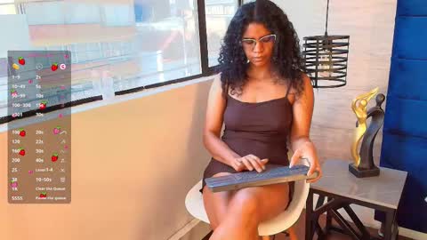 elliee_alves online show from February 5, 1:49 pm