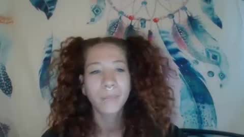 Snapshot of elliehazii chatting on May 6, 8:58 pm Ellie Hazii online show from May 6, 8:58 pm