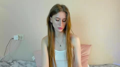 ellierough online show from May 22, 4:08 am