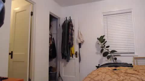 Ellie Rowyn online show from January 8, 1:08 am