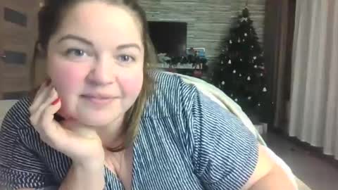 Snapshot of ellimol chatting on January 19, 9:55 pm EliMoL online show from January 19, 9:55 pm