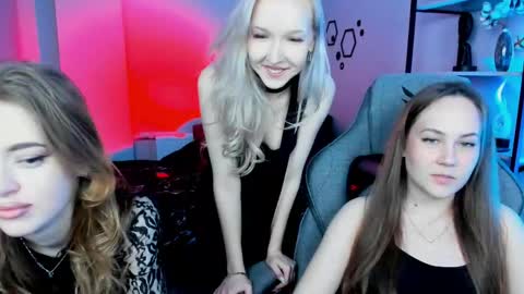 Elin online show from May 22, 12:55 pm