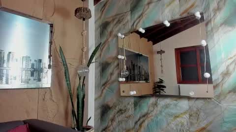 Elloit Colton online show from December 4, 9:34 pm