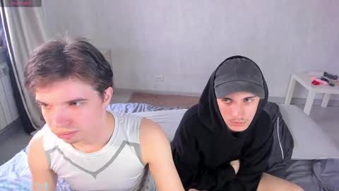 elliot_winki online show from May 15, 4:47 pm