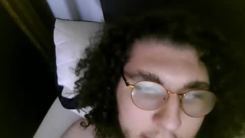 Snapshot of elliottgross730511 chatting on May 22, 1:13 am elliottgross730511 online show from May 22, 1:13 am