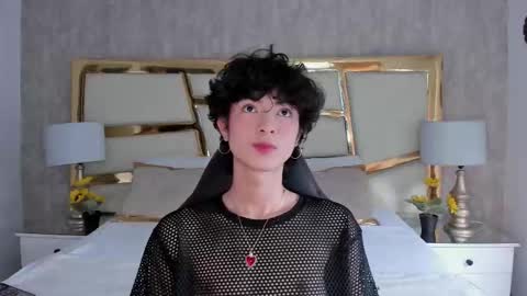 elliotvolkov online show from December 18, 4:46 pm