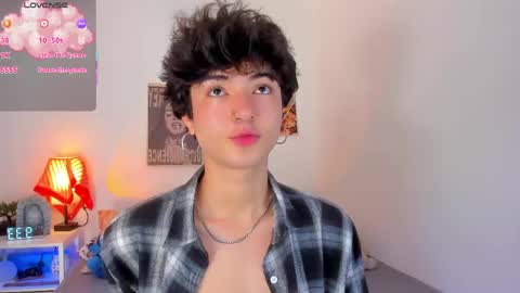 elliotvolkov online show from May 7, 2:33 pm
