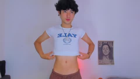 elliotvolkov online show from May 22, 2:33 pm