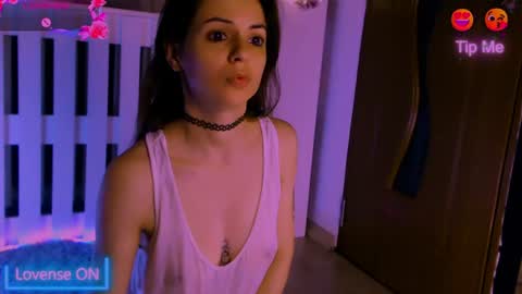 Snapshot of ellisa_26 chatting on July 1, 5:56 pm Elisa online show from July 1, 5:56 pm