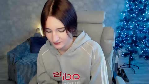 Ellis online show from December 19, 10:44 am