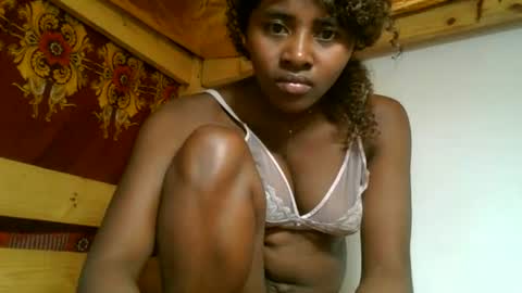 Snapshot of ellodi chatting on July 6, 3:47 pm Ellodi online show from July 6, 3:47 pm