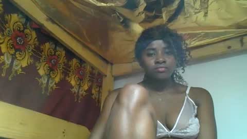 Snapshot of ellodi chatting on July 15, 5:56 am Ellodi online show from July 15, 5:56 am