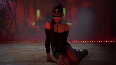 Snapshot of elly_fry chatting on January 25, 8:10 pm Art Place online show from January 25, 8:10 pm