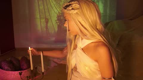 Snapshot of elly_fry chatting on October 12, 6:51 pm Art Place online show from October 12, 6:51 pm