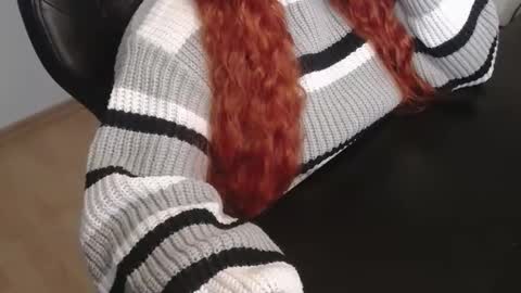 Elly online show from February 21, 1:34 pm