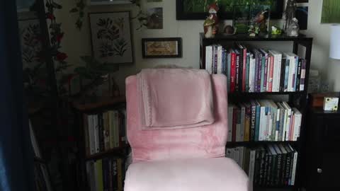 Elly Naomi online show from February 28, 4:08 pm