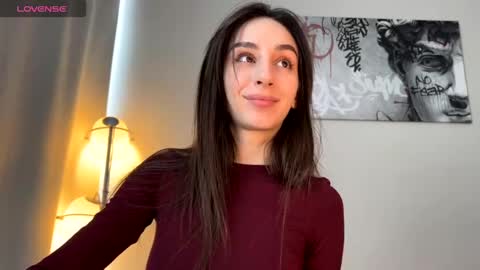 Snapshot of ellzabeth_ellison chatting on February 12, 7:02 am Im online Fri Sun Mon Tue Thu Fri Sat3 from 1000 online show from February 12, 7:02 am