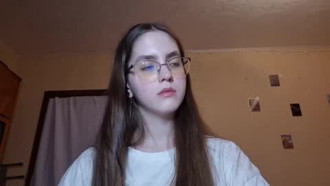 Snapshot of elmeraurora chatting on March 2, 3:08 pm Kate online show from March 2, 3:08 pm