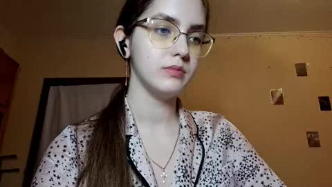 Kate online show from March 27, 2:28 pm