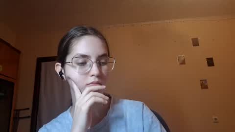 Kate online show from June 19, 11:14 am