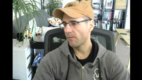 Snapshot of elmetatepeta chatting on February 27, 10:10 pm ElMetaTeDa online show from February 27, 10:10 pm