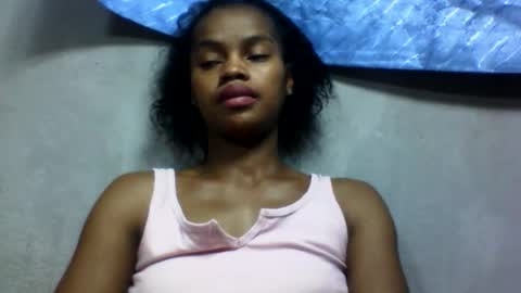 elodie228680 online show from May 17, 3:48 am