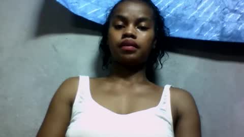 elodie228680 online show from May 27, 3:14 am