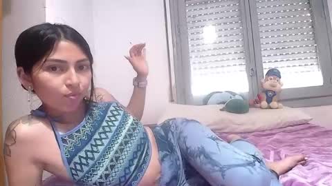 elody online show from May 28, 8:11 am