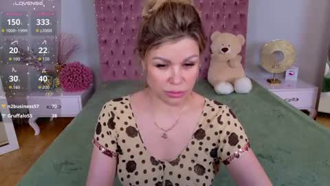 eloise_by online show from July 14, 11:16 am