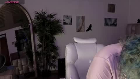 Snapshot of eloisee_ chatting on May 11, 8:50 pm Eloise . online show from May 11, 8:50 pm