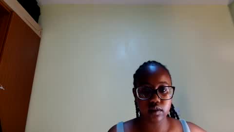 Snapshot of elowen655796 chatting on July 4, 6:41 am ELOWENA online show from July 4, 6:41 am
