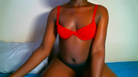 Snapshot of elphaba01 chatting on February 18, 10:27 am Elphaba online show from February 18, 10:27 am