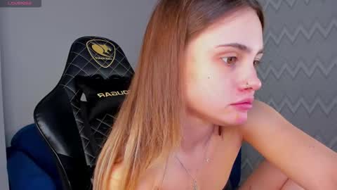 elsa_carterr online show from October 16, 11:00 am