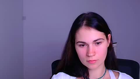 Snapshot of elsa_mur chatting on December 9, 1:40 am Elsa online show from December 9, 1:40 am