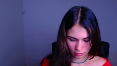 Snapshot of elsa_mur chatting on December 12, 7:59 pm Elsa online show from December 12, 7:59 pm