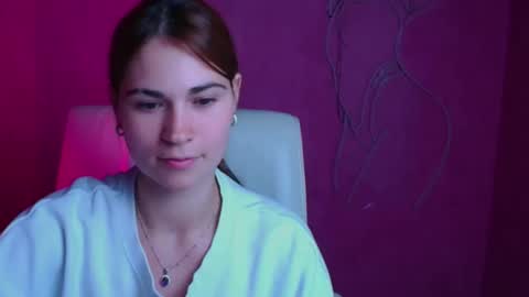 Snapshot of elsa_mur chatting on October 9, 7:50 am Elsa online show from October 9, 7:50 am