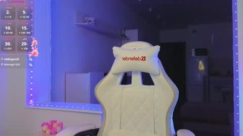 Elsa online show from February 25, 5:06 am