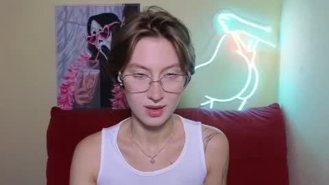 Snapshot of elsaangel chatting on July 16, 2:17 am elsaangel online show from July 16, 2:17 am