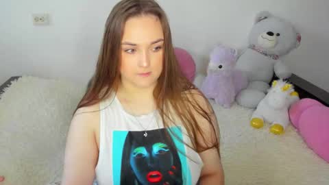 Elsa online show from September 21, 1:57 pm