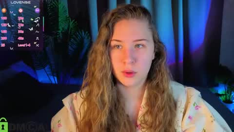 Elsie online show from May 23, 1:11 am