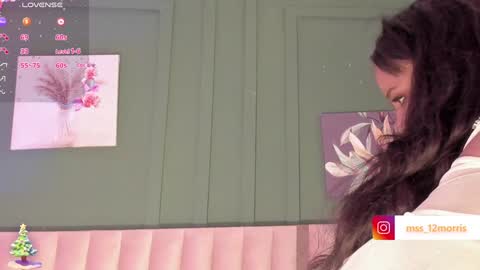 ELSIE  online show from December 19, 1:28 am