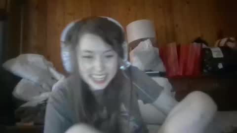 Elsie Rain online show from February 19, 9:44 pm