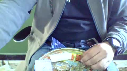 Snapshot of elspanky chatting on November 8, 10:41 pm elspanky online show from November 8, 10:41 pm