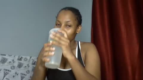 elsysmile online show from February 4, 3:54 am