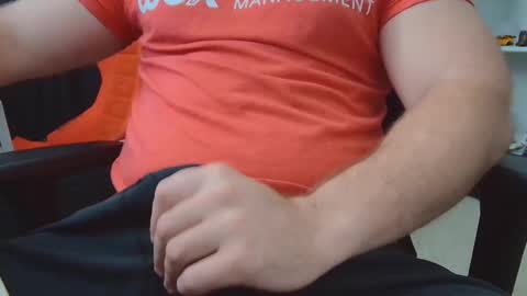 Snapshot of eltanke2206 chatting on November 7, 7:47 pm alexgarg online show from November 7, 7:47 pm