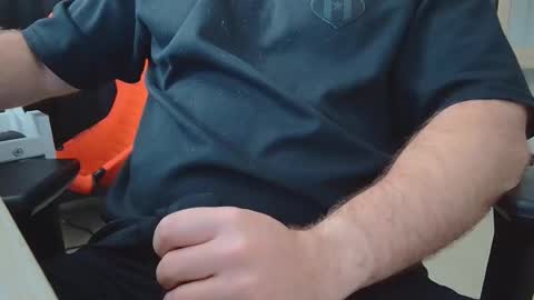 Snapshot of eltanke2206 chatting on March 11, 10:05 pm alexgarg online show from March 11, 10:05 pm