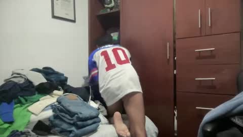 Snapshot of elvergudo0 chatting on February 15, 6:12 am Diego online show from February 15, 6:12 am