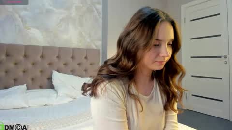 Snapshot of elvienne chatting on May 14, 11:50 am Elvienne online show from May 14, 11:50 am