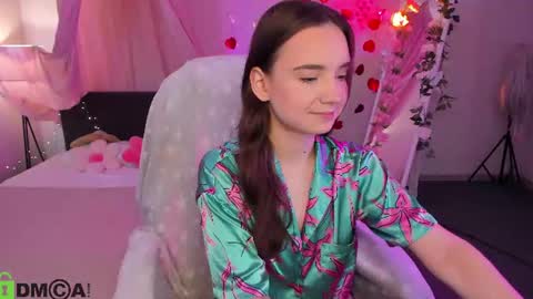 Elvienne online show from July 4, 3:13 am